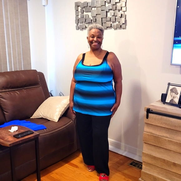 NWOT/ SWIM TOP - Picture 4 of 5